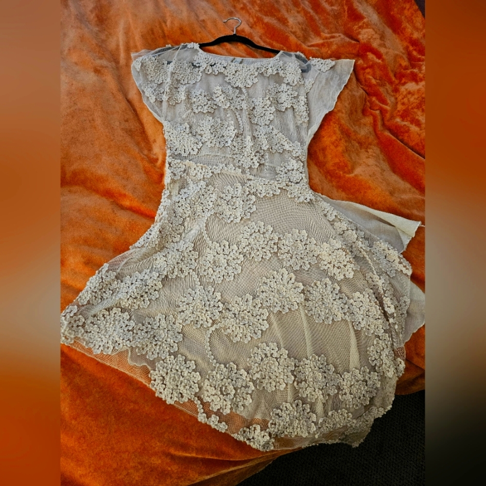 NWT Aratta Beige Lace Overlay Asymmetrical Dress